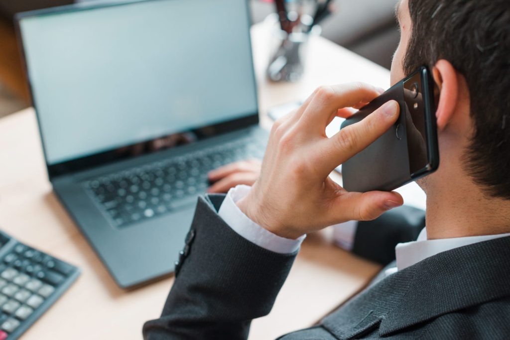 Connect with Us – Your Gateway to Investing in Guinea