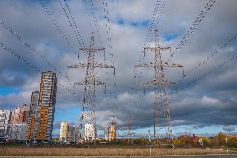 Smart Grid Technology Modernizing Guineas Energy Sector - YES! INVEST in GUINEA Smart Grid Technology: Modernizing Guinea's Energy Sector roadmap by yes! invest guinea.