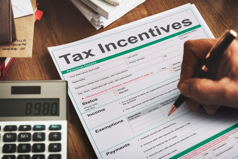 Tax Incentives for Businesses in Guinea 2026 Updates and Benefits - YES! INVEST in GUINEA International investors analyzing Tax Incentives Guinea growth with yes! invest guinea.