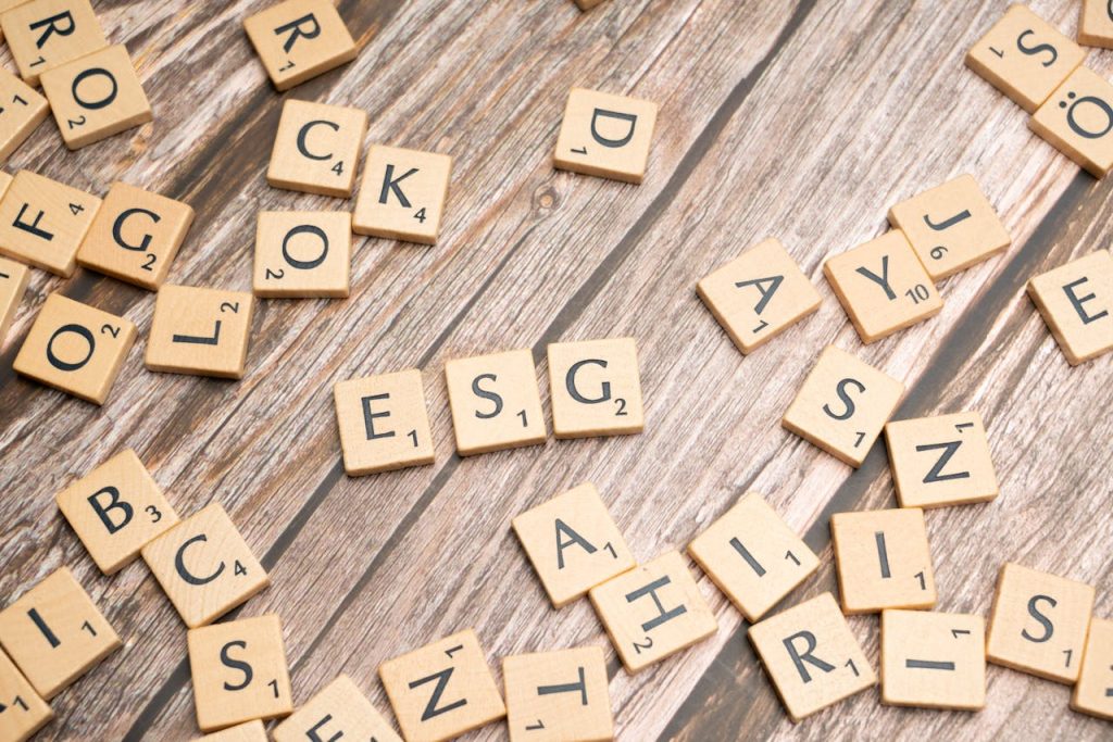 ESG Investing in Guinea: Sustainable Business Opportunities industrial roadmap by yes! invest guinea.
