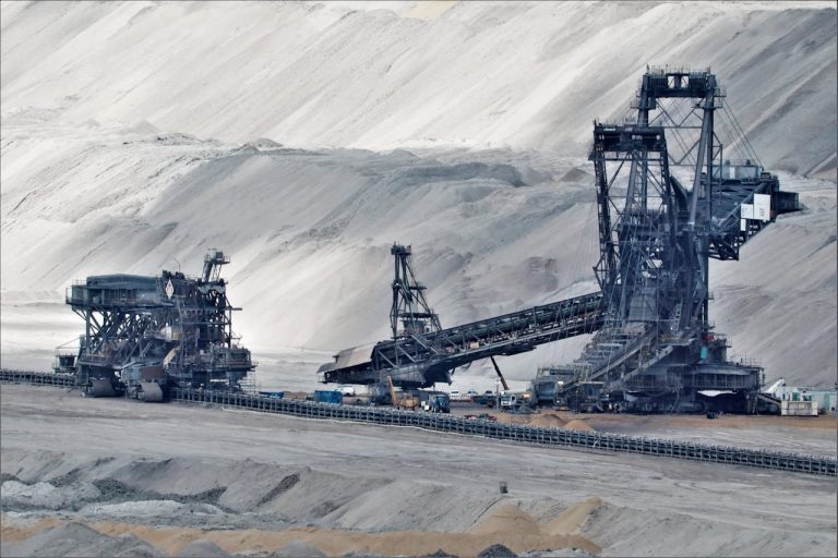 Silver Mining in Guinea Unlocking Precious Metals Potential - YES! INVEST in GUINEA Silver mining in Guinea precious metals investment guide by yes! invest guinea.