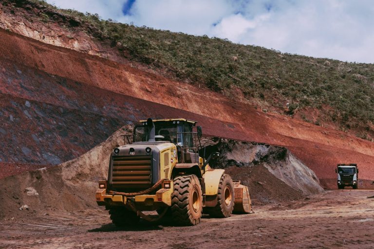 AustraliaGuinea Mining Partnerships Unlocking the Next Frontier of Global Resource Investment - YES! INVEST in GUINEA Australia–Guinea Mining Partnerships and Opportunities yes! invest guinea