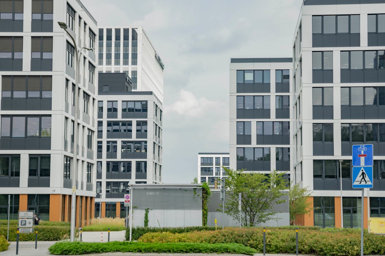 Office Parks and Business Hubs in Guinea The Case for Developing Grade-A Commercial Space - YES! INVEST in GUINEA Office Parks and Business Hubs in Guinea Conakry - Yes! Invest Guinea