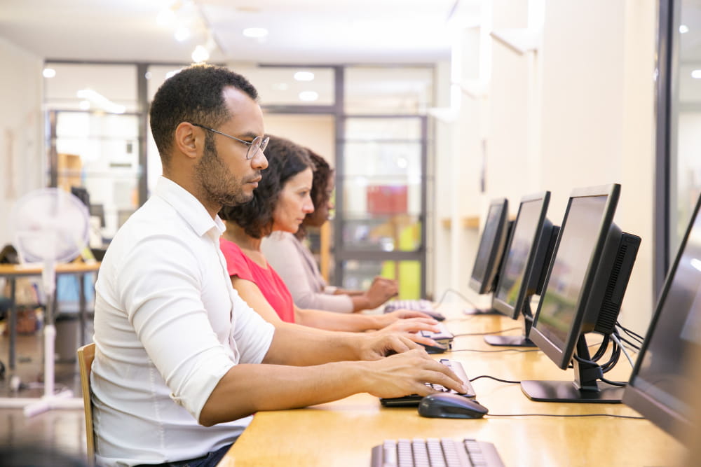 IT Training in Guinea supporting digital skills - Yes Invest Guinea