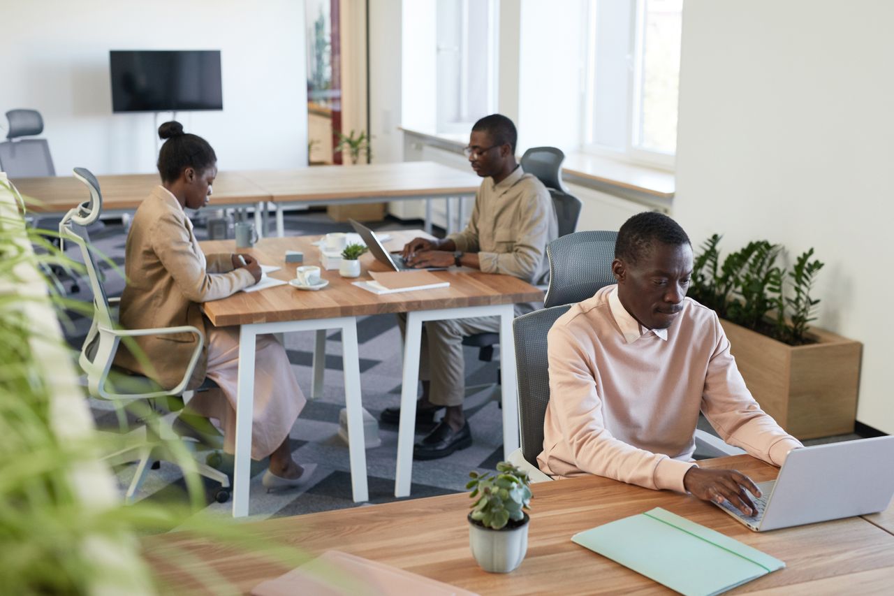 Business Hubs Coworking Spaces Conakry Guinea - Yes! Invest Guinea
